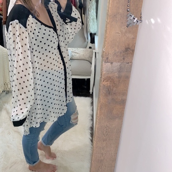 Torrid polka dot top size 4X - Picture 3 of 6